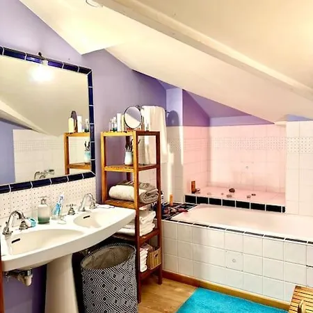 Appartement T3 Avec Petite Terrasse Vue