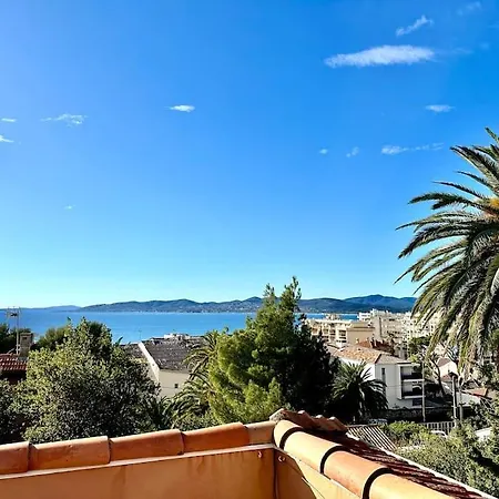 T3 Avec Petite Terrasse Vue Appartement *